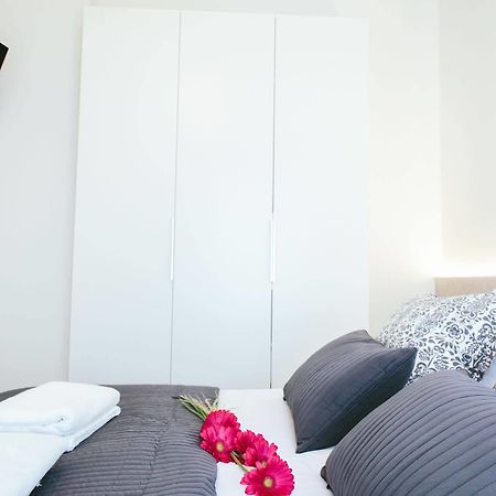 The Lucky Flats - Poeta Quintana Apartment อาลิกันเต ภายนอก รูปภาพ